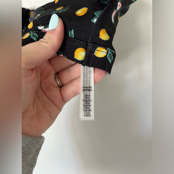 NWT Victoria's Secret itsy ruffle bikini BOTTOM AND TOP black lemon floral - Picture 5 of 16